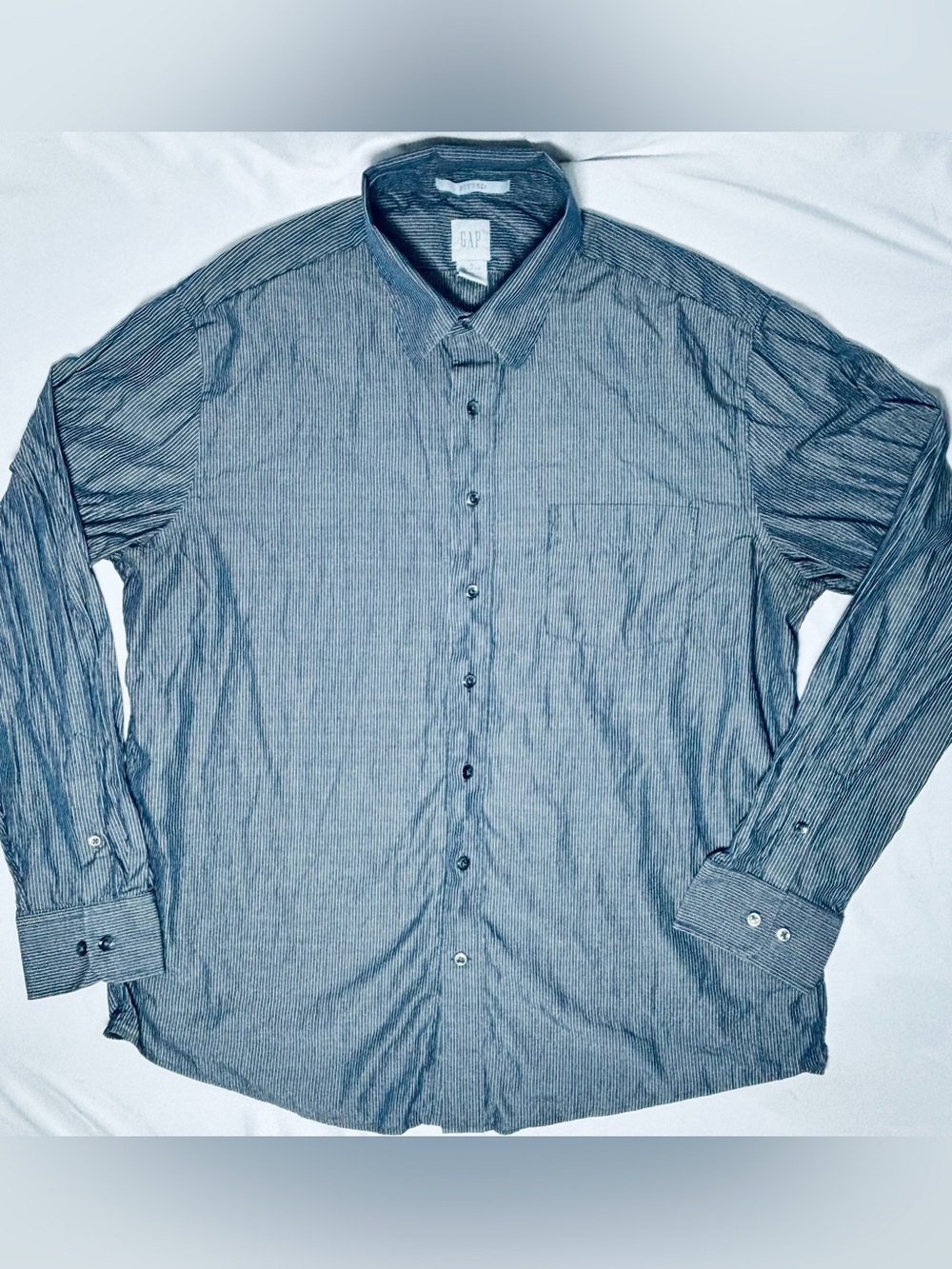 Gap Fitted Button Down Dress Shirt Men's XL Pinstripe Blue Sheen Very Good